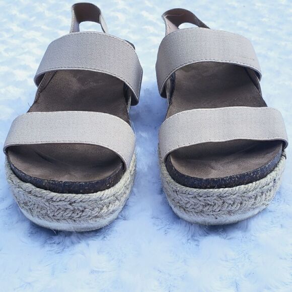 Madden Girl Size 6.5M Cybell Faux Suede Light Pink Platform Espadrille Sandals - Picture 4 of 6